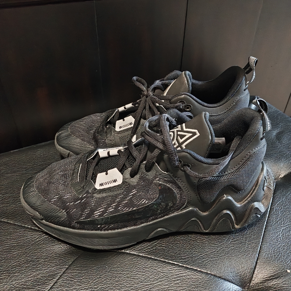 Nike Black Athletic Shoes